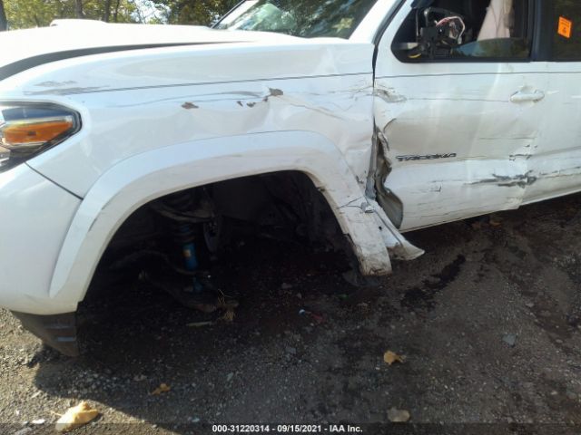 Photo 5 VIN: 5TFDZ5BN3JX037985 - TOYOTA TACOMA 