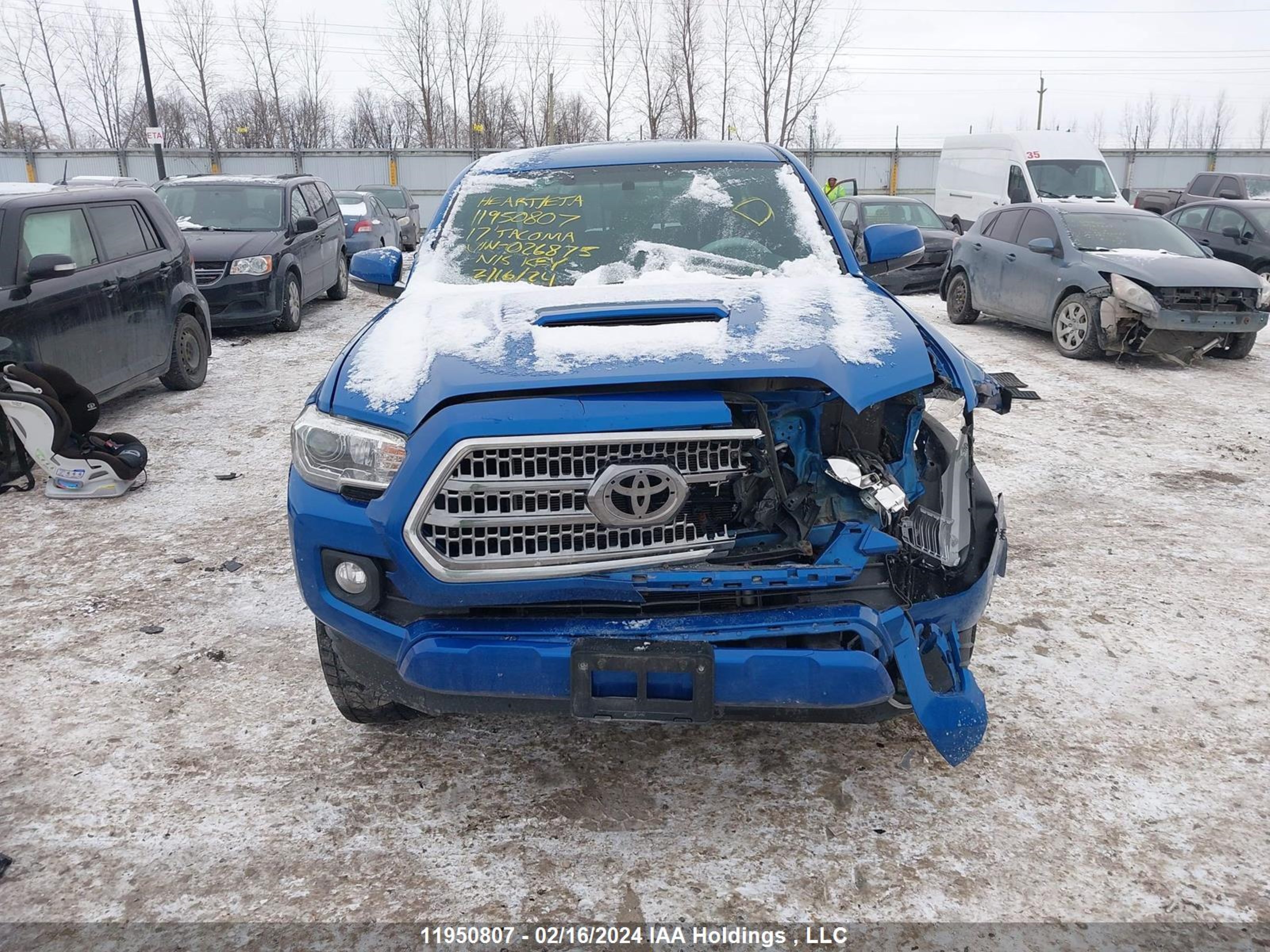 Photo 11 VIN: 5TFDZ5BN4HX026875 - TOYOTA TACOMA 