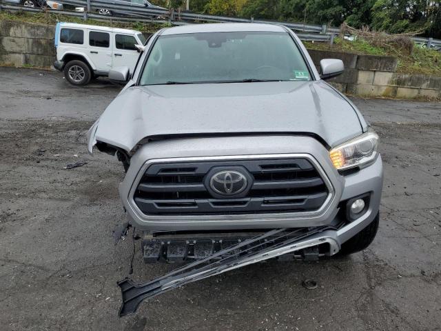 Photo 4 VIN: 5TFDZ5BN4JX032276 - TOYOTA TACOMA DOU 