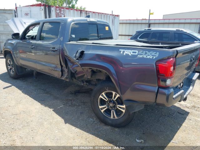 Photo 2 VIN: 5TFDZ5BN7JX030179 - TOYOTA TACOMA 