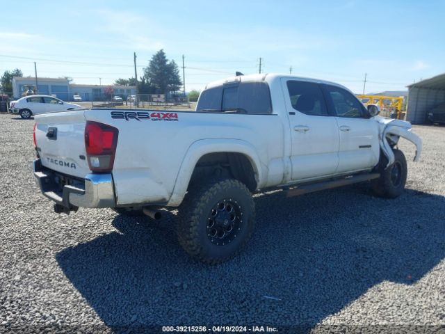 Photo 3 VIN: 5TFDZ5BN7JX034510 - TOYOTA TACOMA 