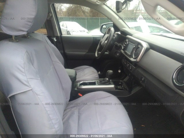 Photo 4 VIN: 5TFDZ5BN8HX016589 - TOYOTA TACOMA 