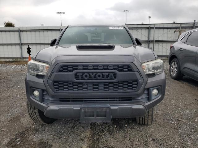 Photo 4 VIN: 5TFDZ5BNXHX016609 - TOYOTA TACOMA DOU 