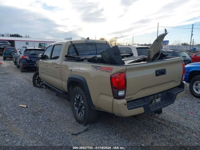 Photo 2 VIN: 5TFDZ5BNXJX031942 - TOYOTA TACOMA 