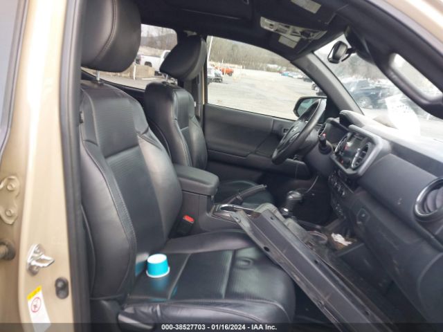 Photo 4 VIN: 5TFDZ5BNXJX031942 - TOYOTA TACOMA 