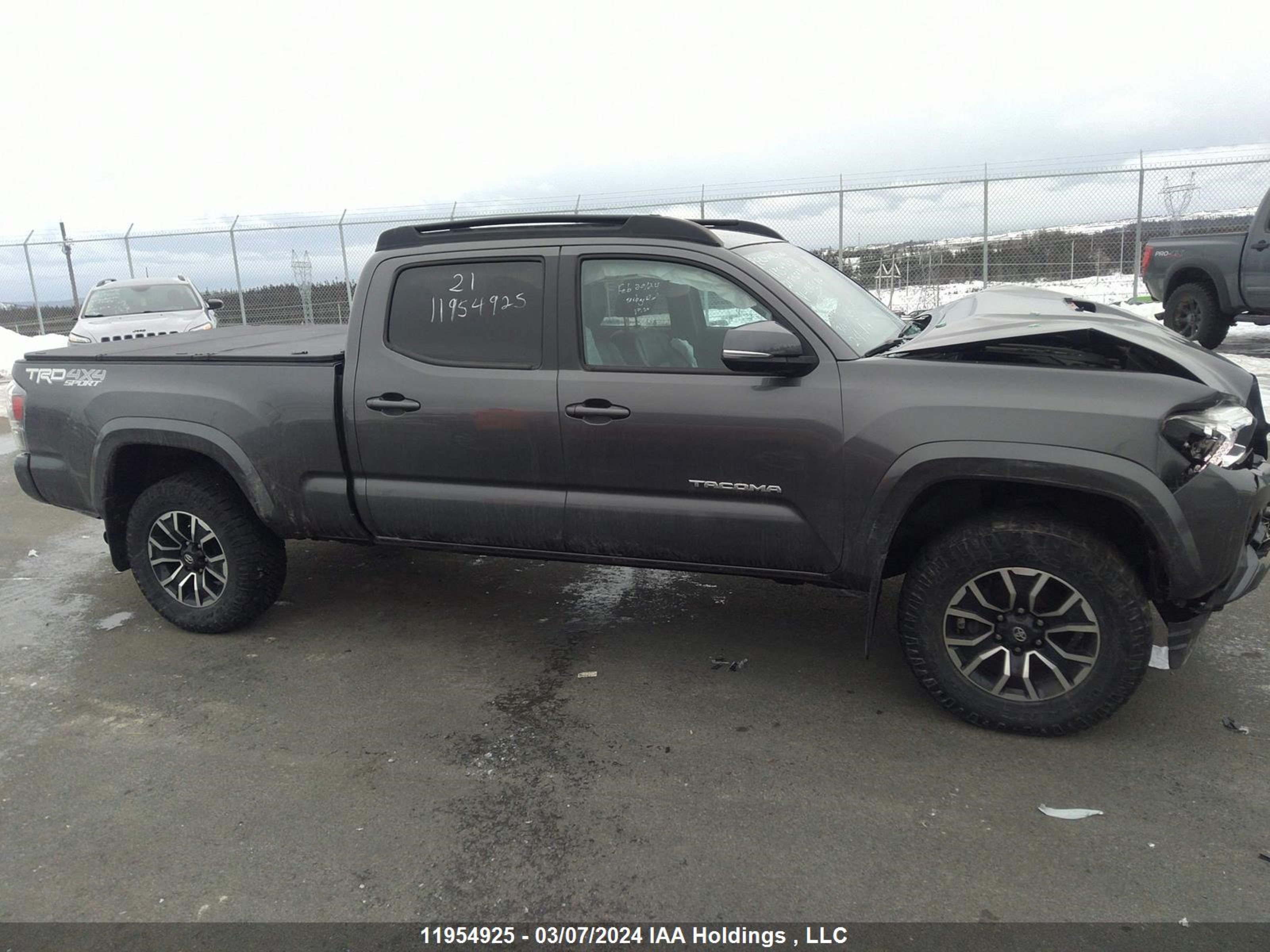 Photo 13 VIN: 5TFDZ5BNXMX065674 - TOYOTA TACOMA 