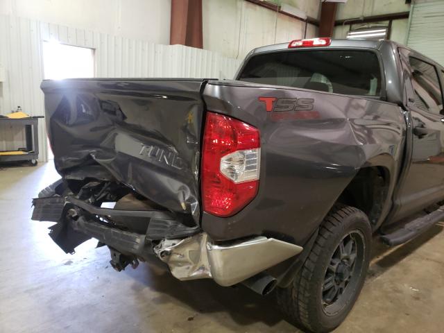 Photo 8 VIN: 5TFEM5F10GX104335 - TOYOTA TUNDRA 