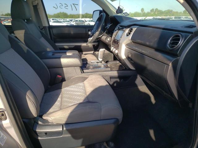 Photo 4 VIN: 5TFEM5F11HX119718 - TOYOTA TUNDRA CRE 