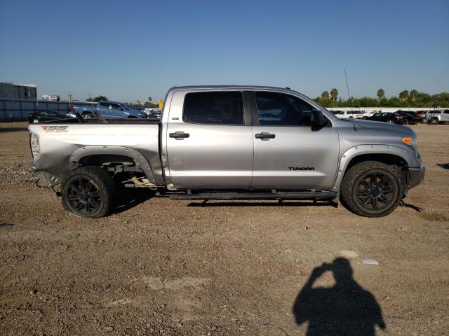 Photo 8 VIN: 5TFEM5F11HX119718 - TOYOTA TUNDRA CRE 