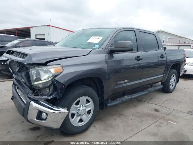 Photo 1 VIN: 5TFEM5F11KX136879 - TOYOTA TUNDRA 