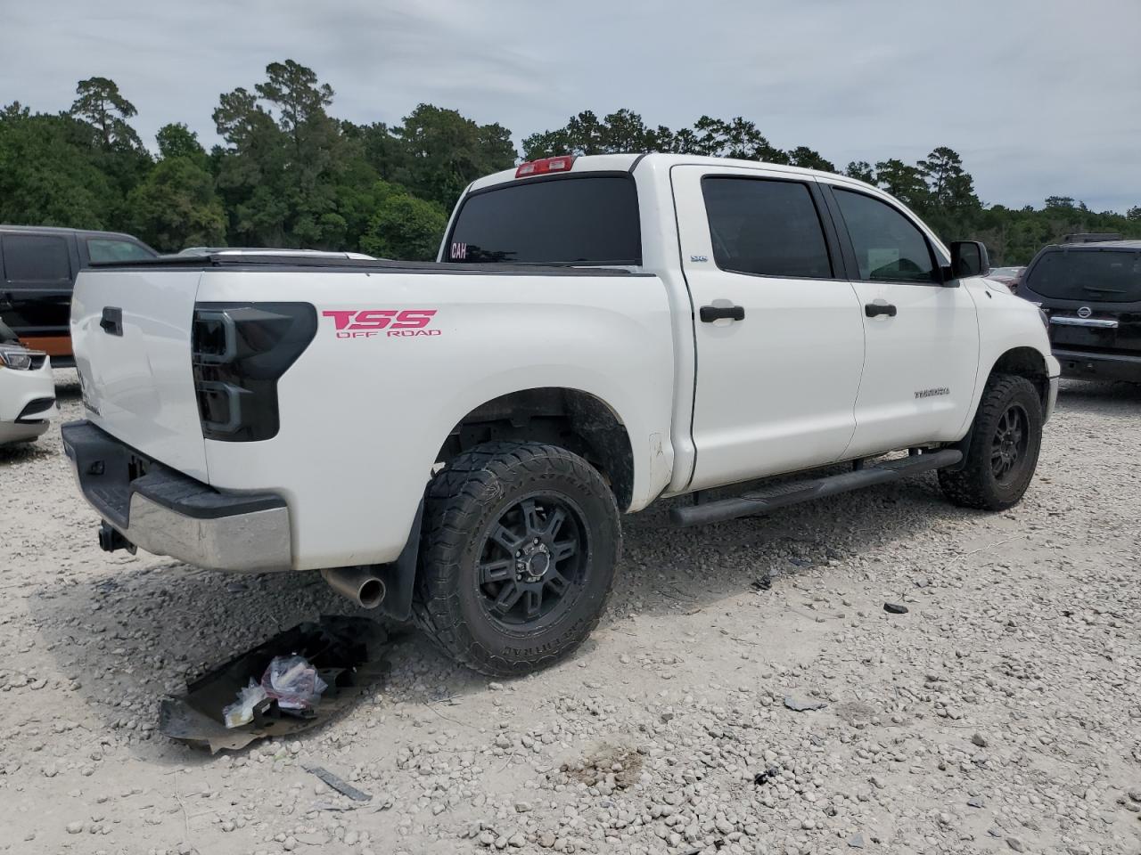 Photo 2 VIN: 5TFEM5F12DX057465 - TOYOTA TUNDRA 