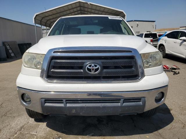 Photo 4 VIN: 5TFEM5F13AX001613 - TOYOTA TUNDRA CRE 