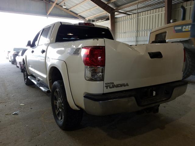 Photo 2 VIN: 5TFEM5F13CX048241 - TOYOTA TUNDRA CRE 