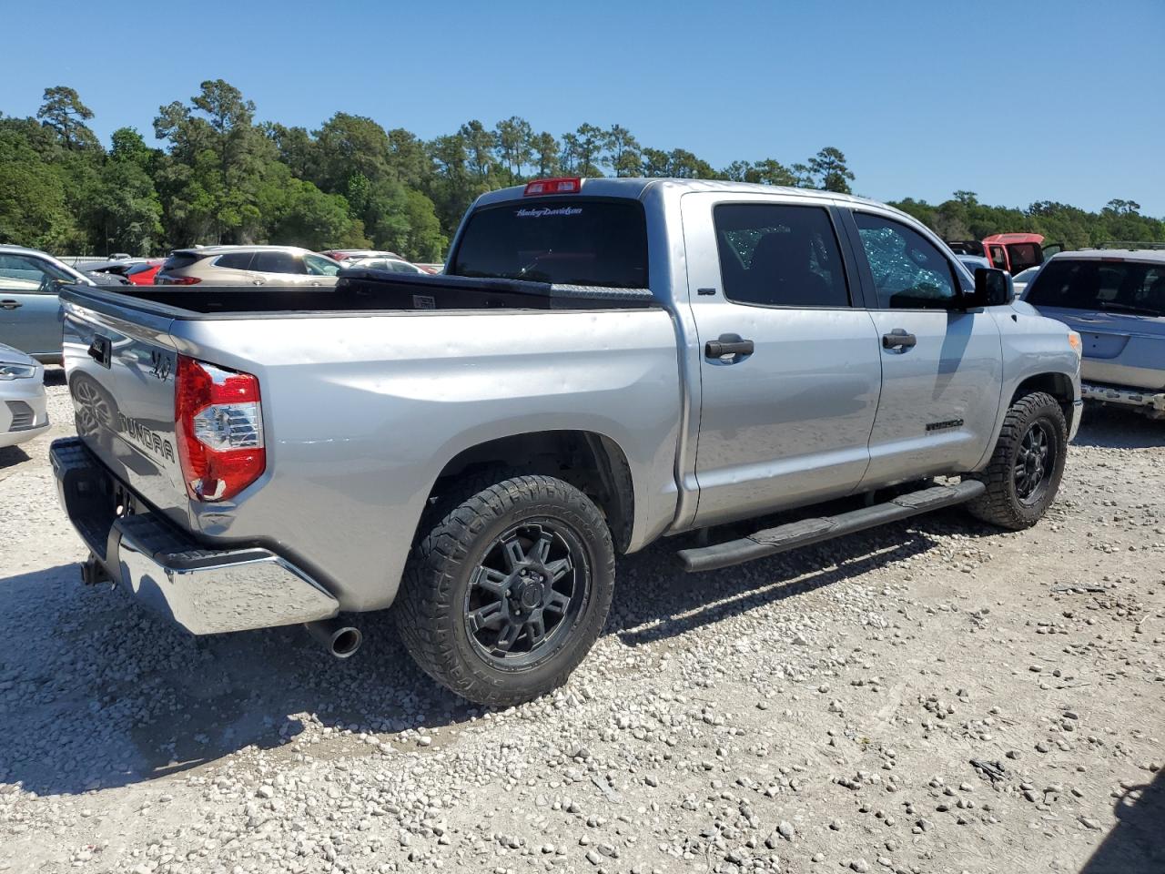 Photo 2 VIN: 5TFEM5F13HX115489 - TOYOTA TUNDRA 