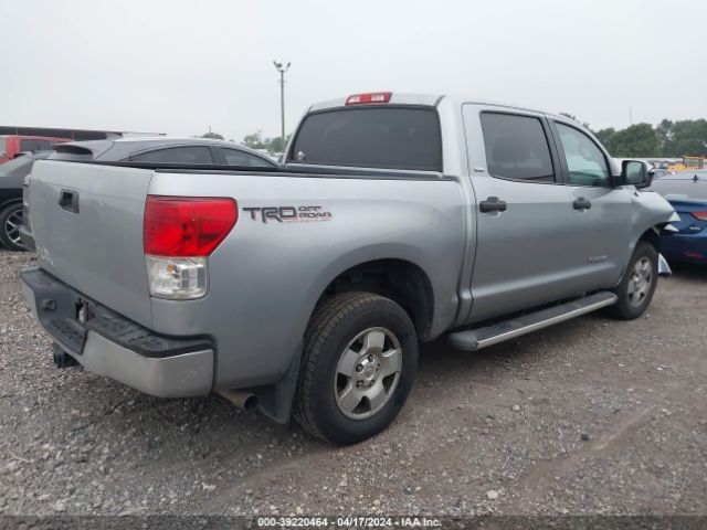 Photo 3 VIN: 5TFEM5F14BX022858 - TOYOTA TUNDRA 