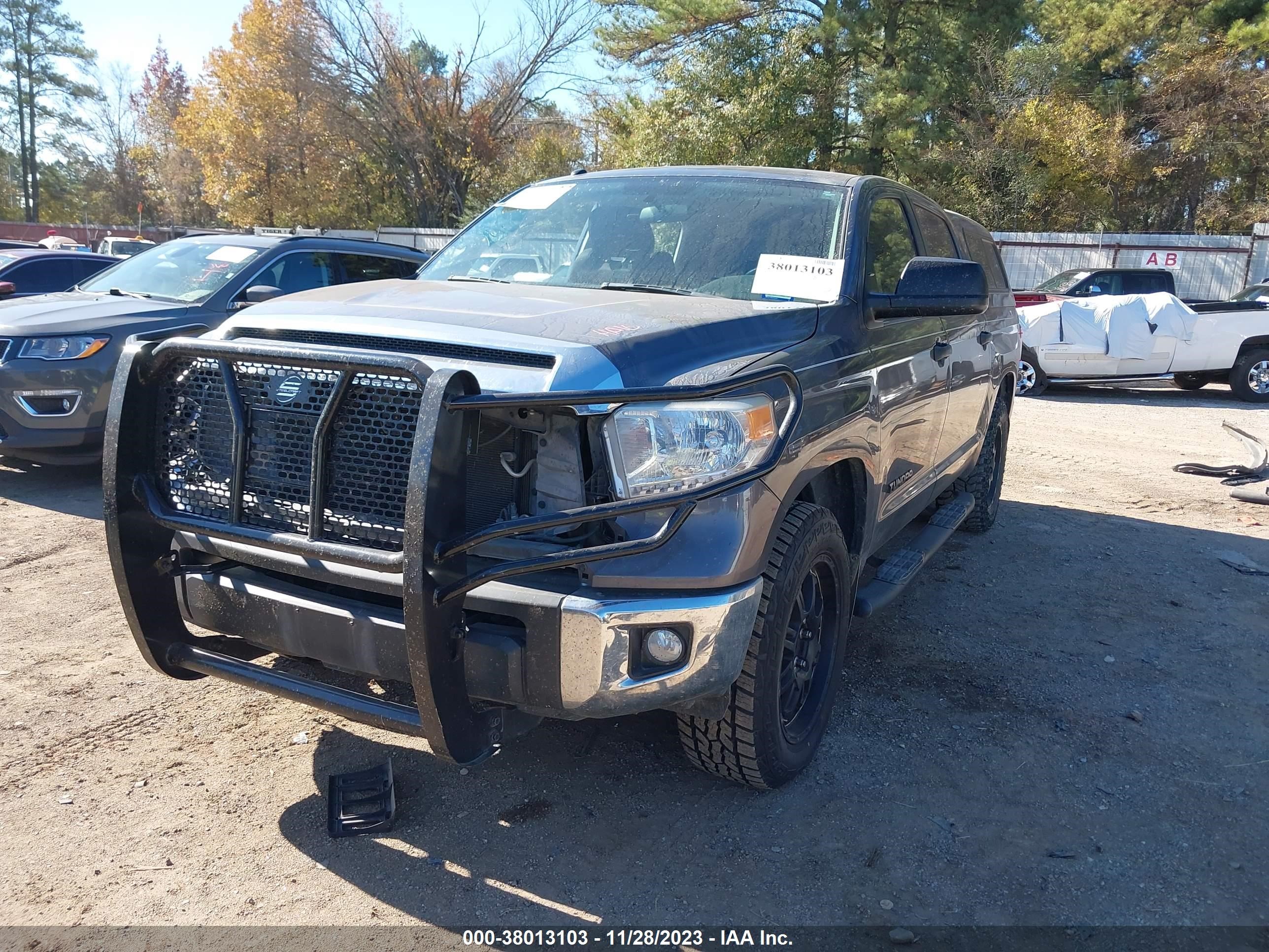 Photo 1 VIN: 5TFEM5F15HX112609 - TOYOTA TUNDRA 