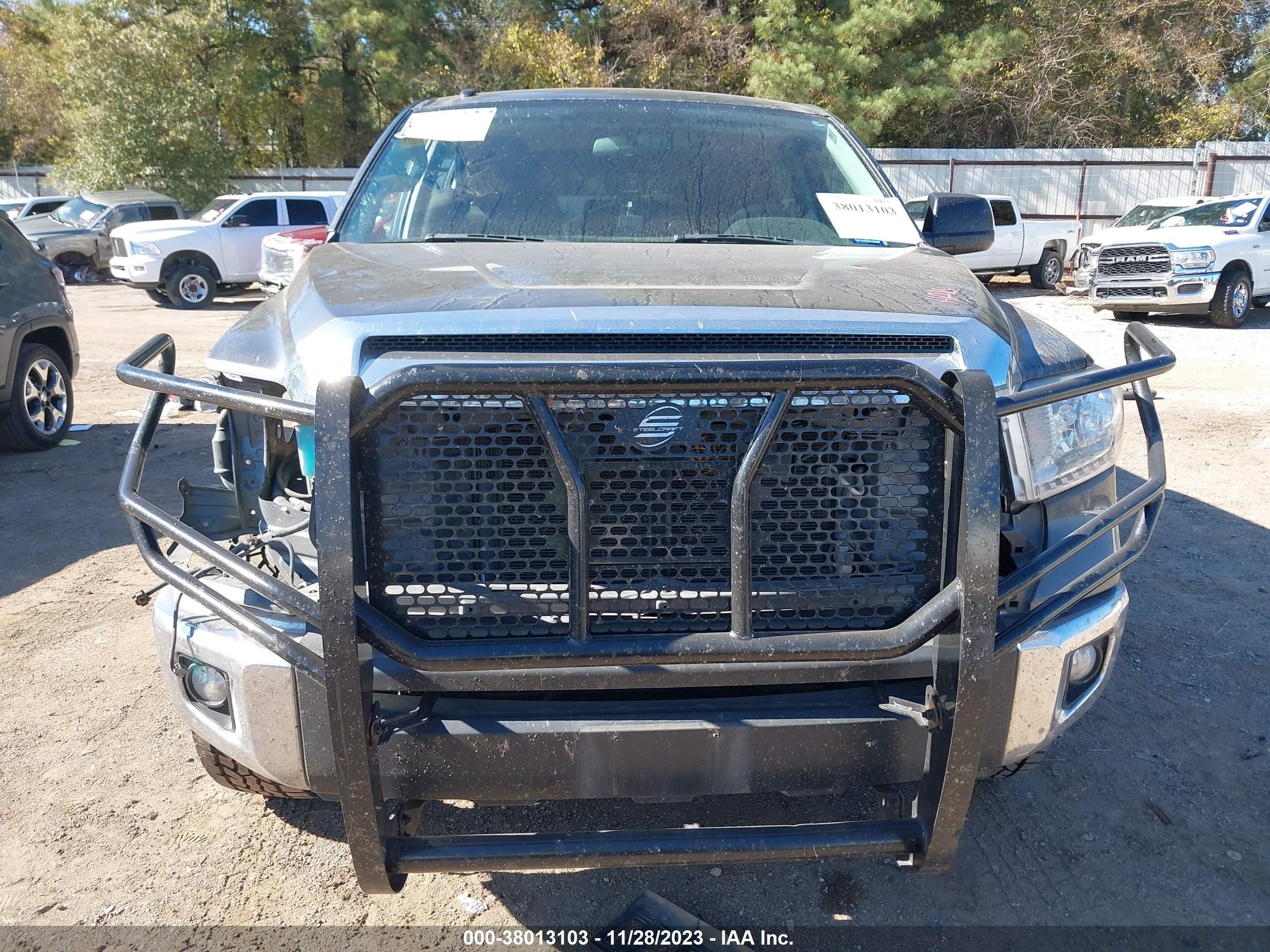 Photo 12 VIN: 5TFEM5F15HX112609 - TOYOTA TUNDRA 