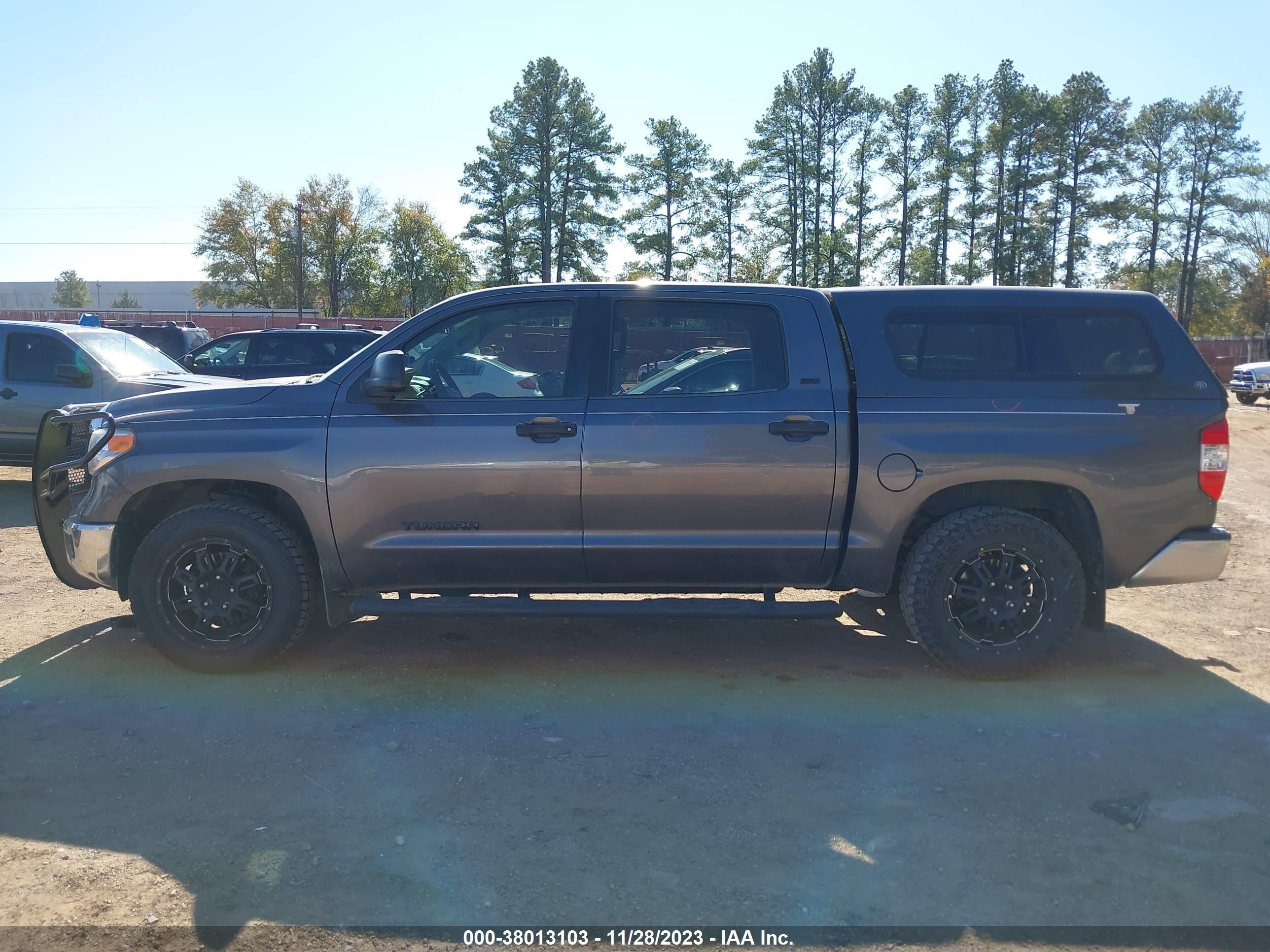 Photo 14 VIN: 5TFEM5F15HX112609 - TOYOTA TUNDRA 