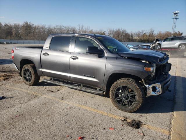 Photo 3 VIN: 5TFEM5F15KX140465 - TOYOTA TUNDRA CRE 