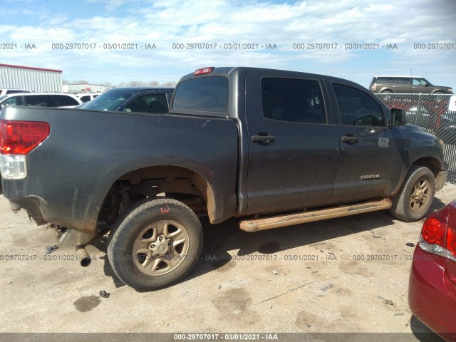 Photo 3 VIN: 5TFEM5F16BX028418 - TOYOTA TUNDRA 2WD TRUCK 