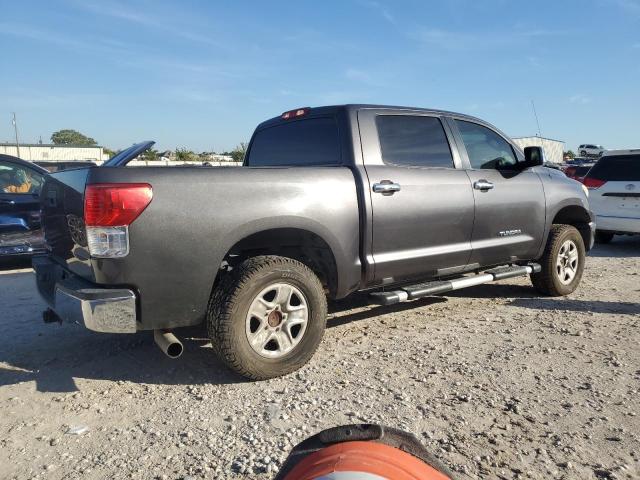 Photo 2 VIN: 5TFEM5F16BX030931 - TOYOTA TUNDRA CRE 