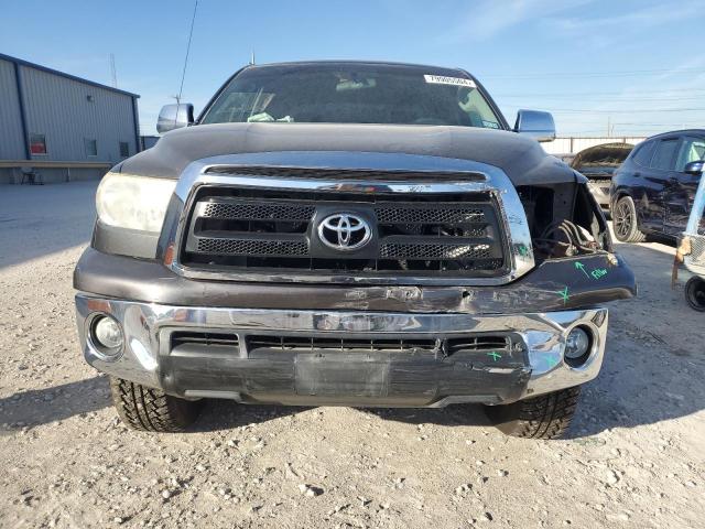 Photo 4 VIN: 5TFEM5F16BX030931 - TOYOTA TUNDRA CRE 