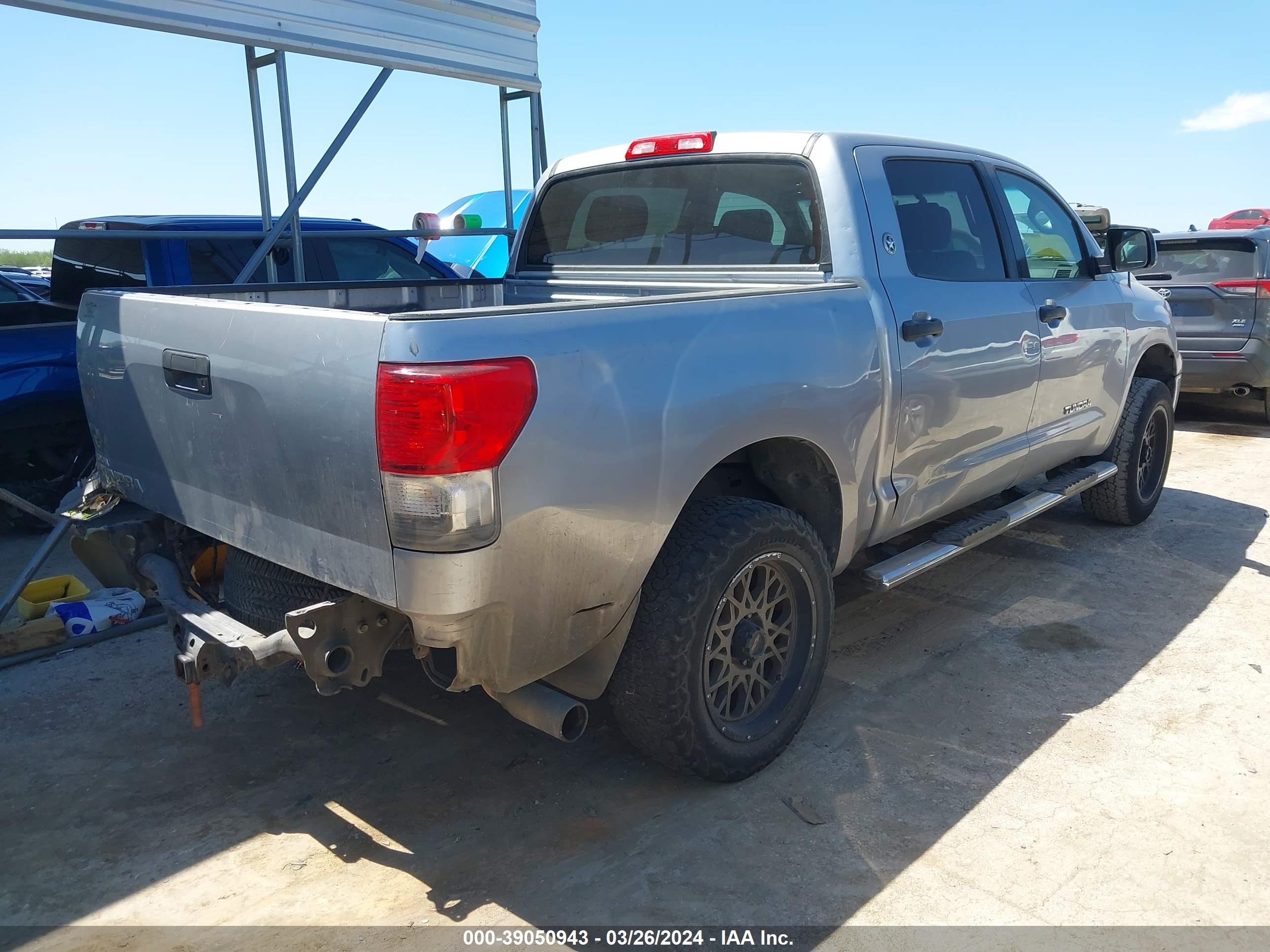 Photo 3 VIN: 5TFEM5F16CX042739 - TOYOTA TUNDRA 