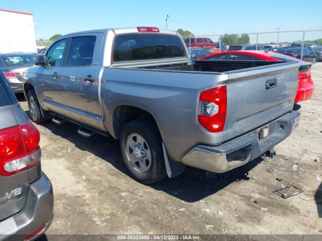 Photo 2 VIN: 5TFEM5F16KX139468 - TOYOTA TUNDRA 