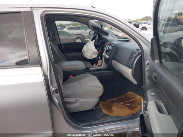 Photo 4 VIN: 5TFEM5F17CX050395 - TOYOTA TUNDRA 