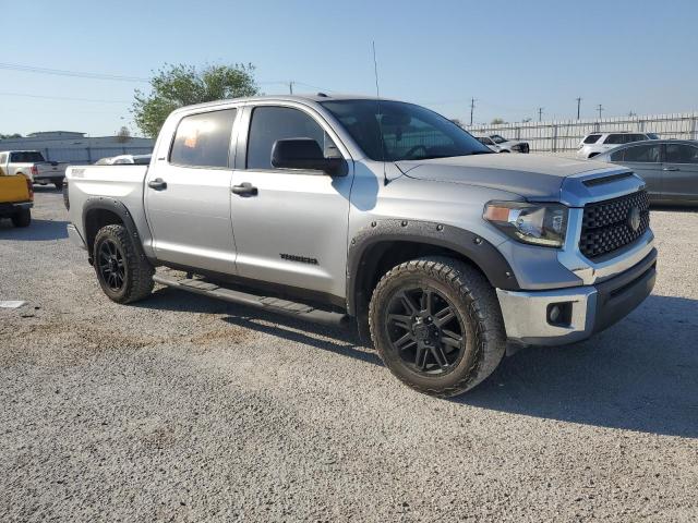 Photo 3 VIN: 5TFEM5F17JX123617 - TOYOTA TUNDRA CRE 