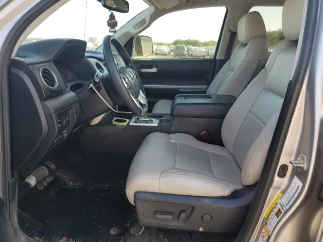 Photo 6 VIN: 5TFEM5F17JX123617 - TOYOTA TUNDRA CRE 