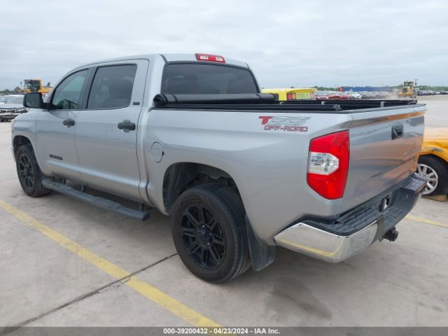 Photo 2 VIN: 5TFEM5F17KX137096 - TOYOTA TUNDRA 