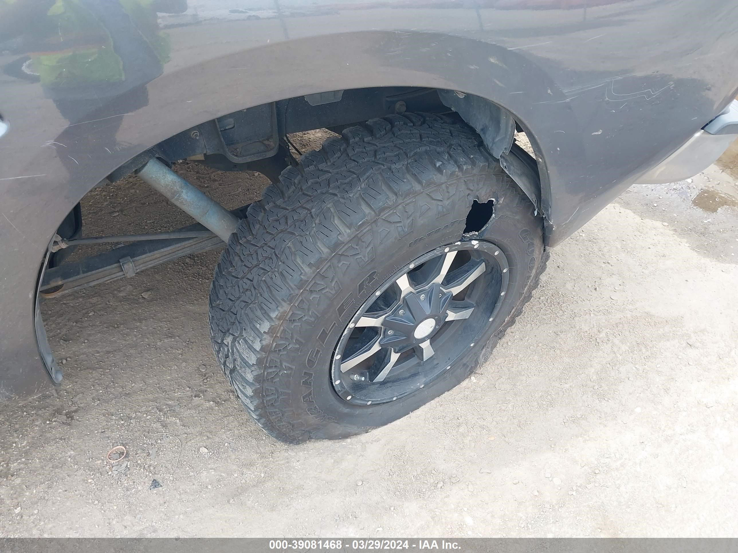 Photo 16 VIN: 5TFEM5F19AX006783 - TOYOTA TUNDRA 