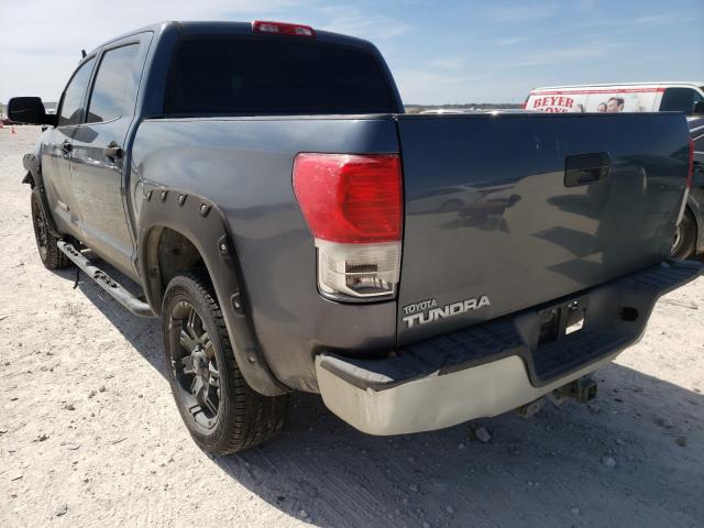 Photo 2 VIN: 5TFEM5F19AX016617 - TOYOTA TUNDRA CRE 