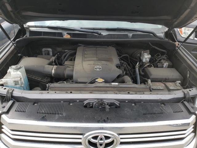 Photo 6 VIN: 5TFEM5F19HX114444 - TOYOTA TUNDRA CRE 