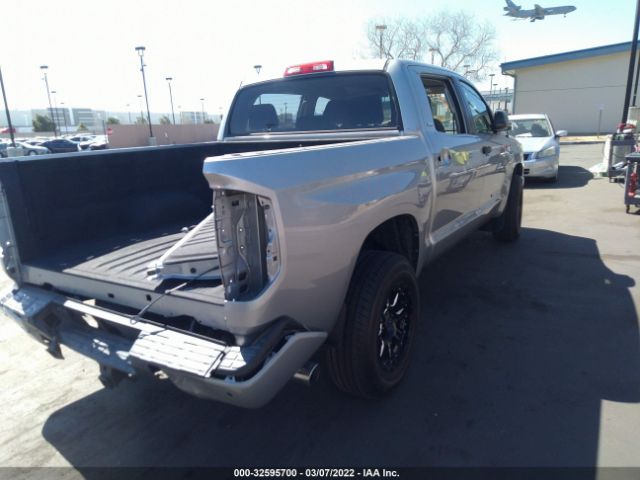 Photo 3 VIN: 5TFEM5F19JX126163 - TOYOTA TUNDRA 2WD 