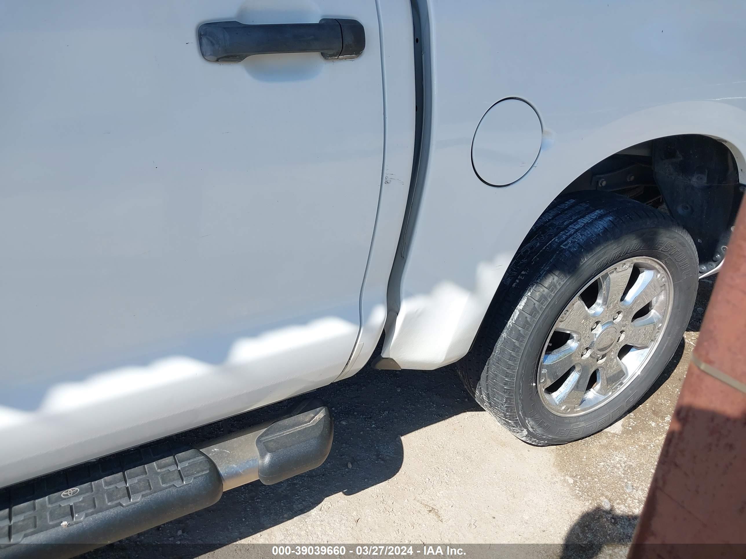 Photo 5 VIN: 5TFEV54117X029838 - TOYOTA TUNDRA 