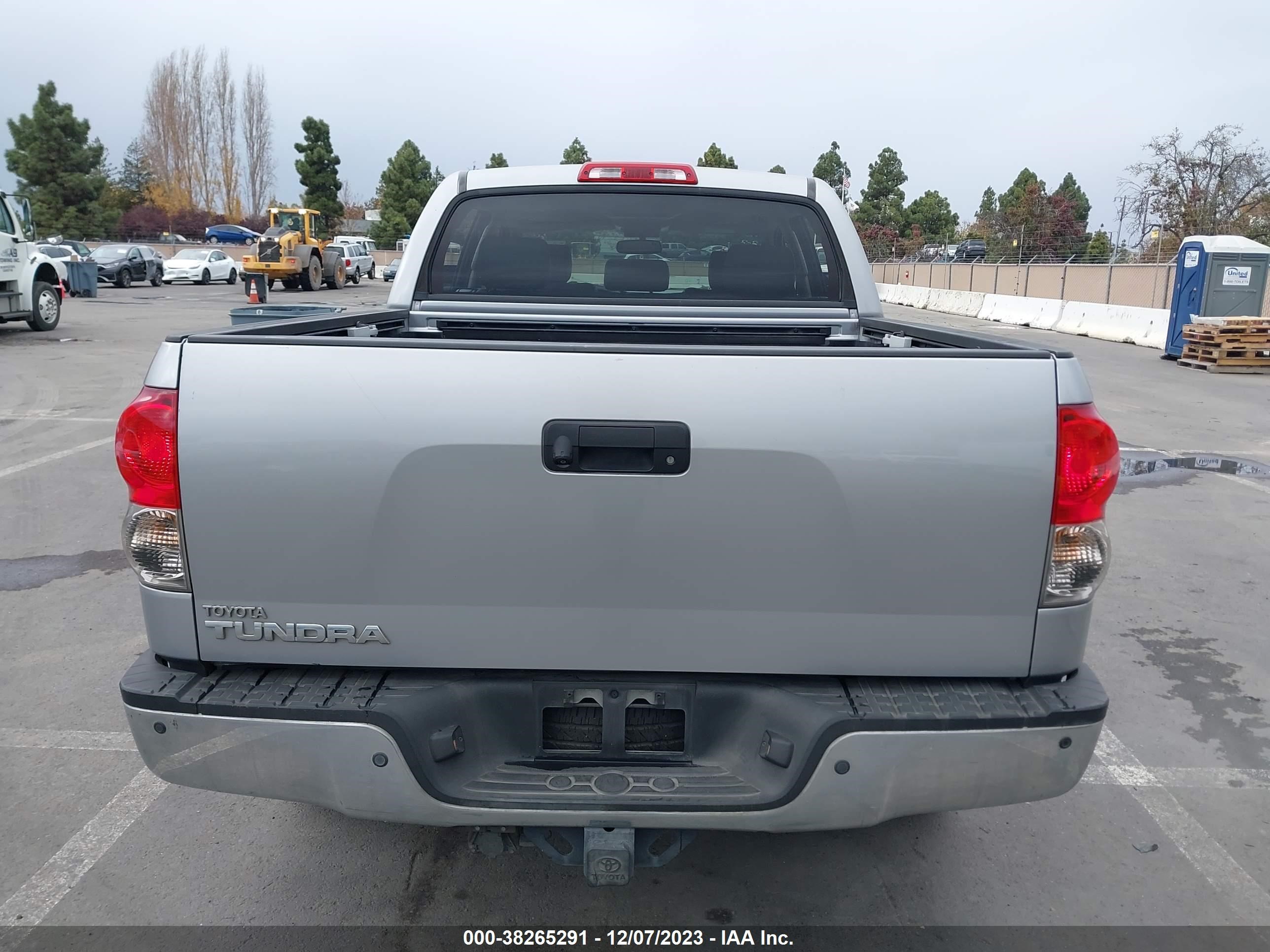 Photo 15 VIN: 5TFEV58198X046317 - TOYOTA TUNDRA 