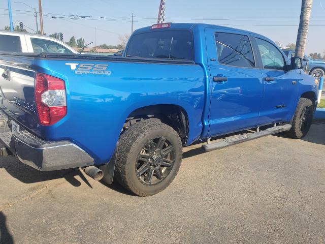 Photo 3 VIN: 5TFEW5F13HX228935 - TOYOTA TUNDRA CRE 