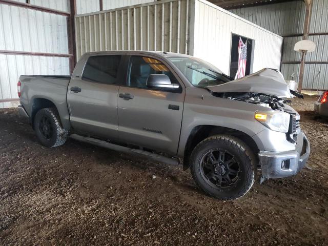 Photo 3 VIN: 5TFEW5F16GX208838 - TOYOTA TUNDRA CRE 