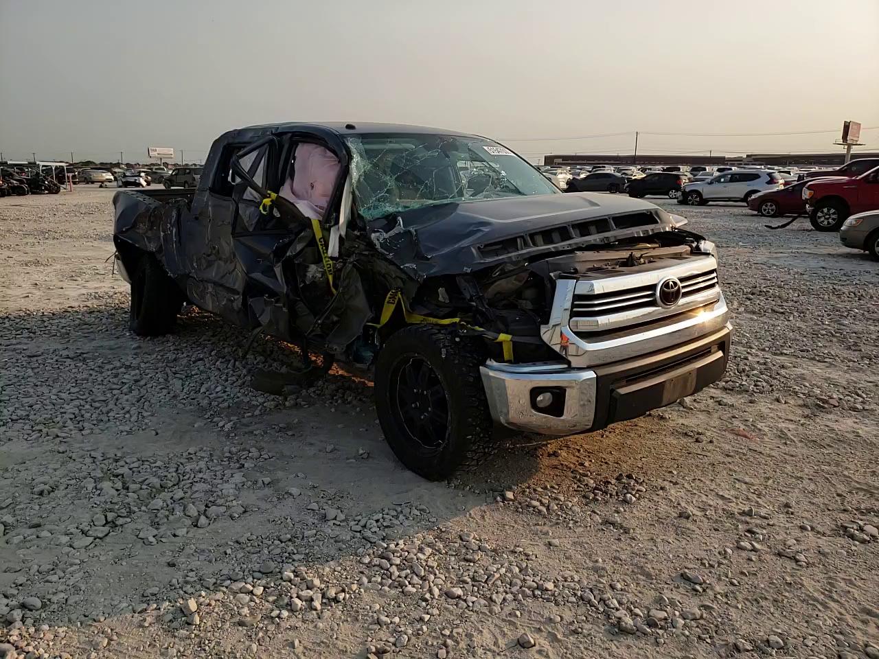 Photo 10 VIN: 5TFEW5F16HX218948 - TOYOTA TUNDRA CRE 