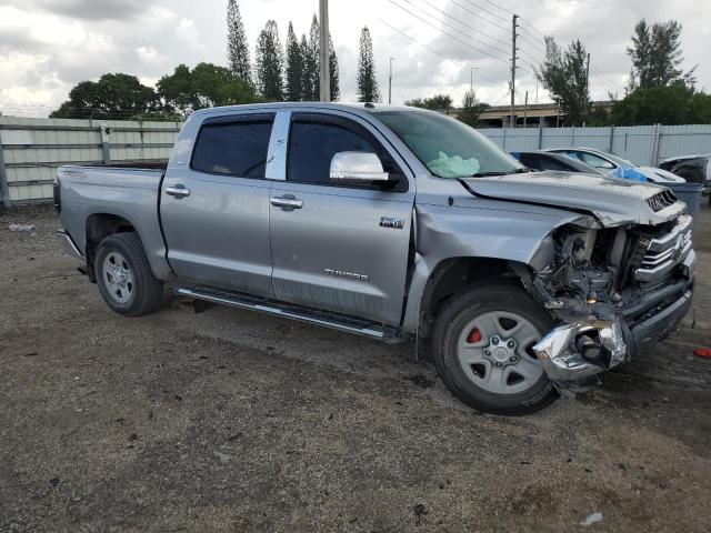 Photo 3 VIN: 5TFEW5F17HX219817 - TOYOTA TUNDRA CRE 