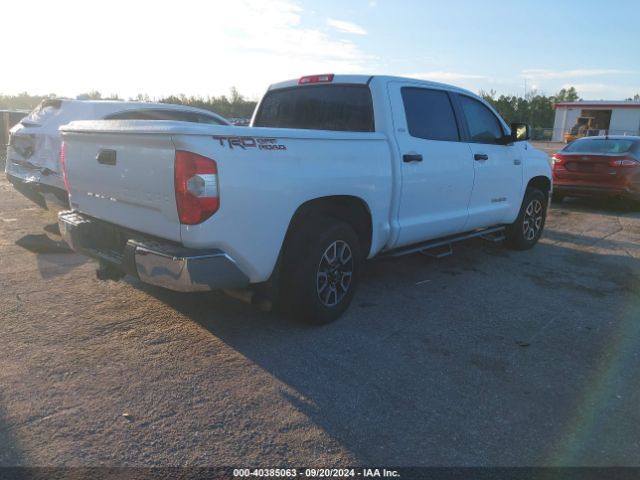 Photo 3 VIN: 5TFEW5F19GX198225 - TOYOTA TUNDRA 