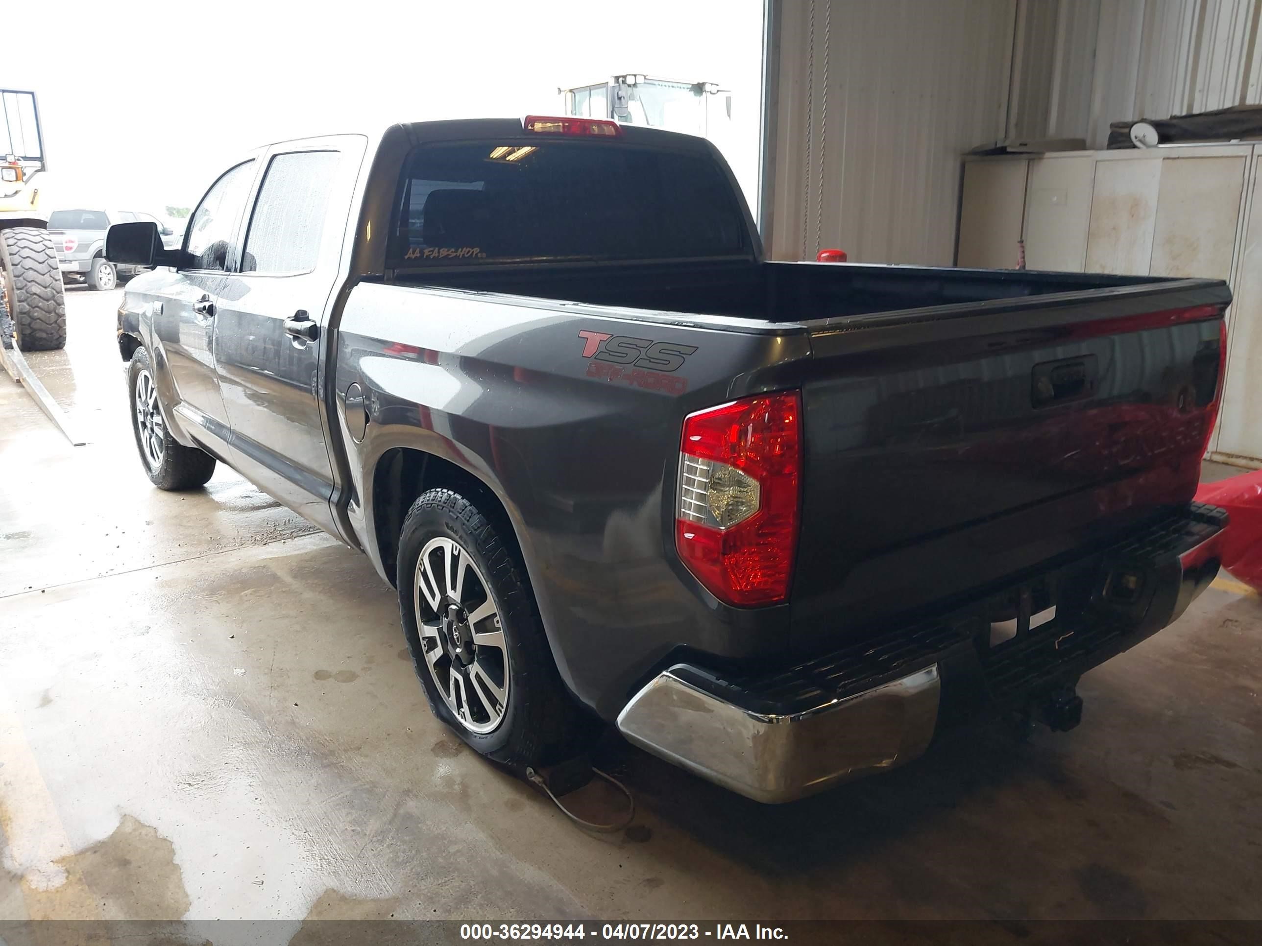 Photo 2 VIN: 5TFEW5F1XGX209135 - TOYOTA TUNDRA 