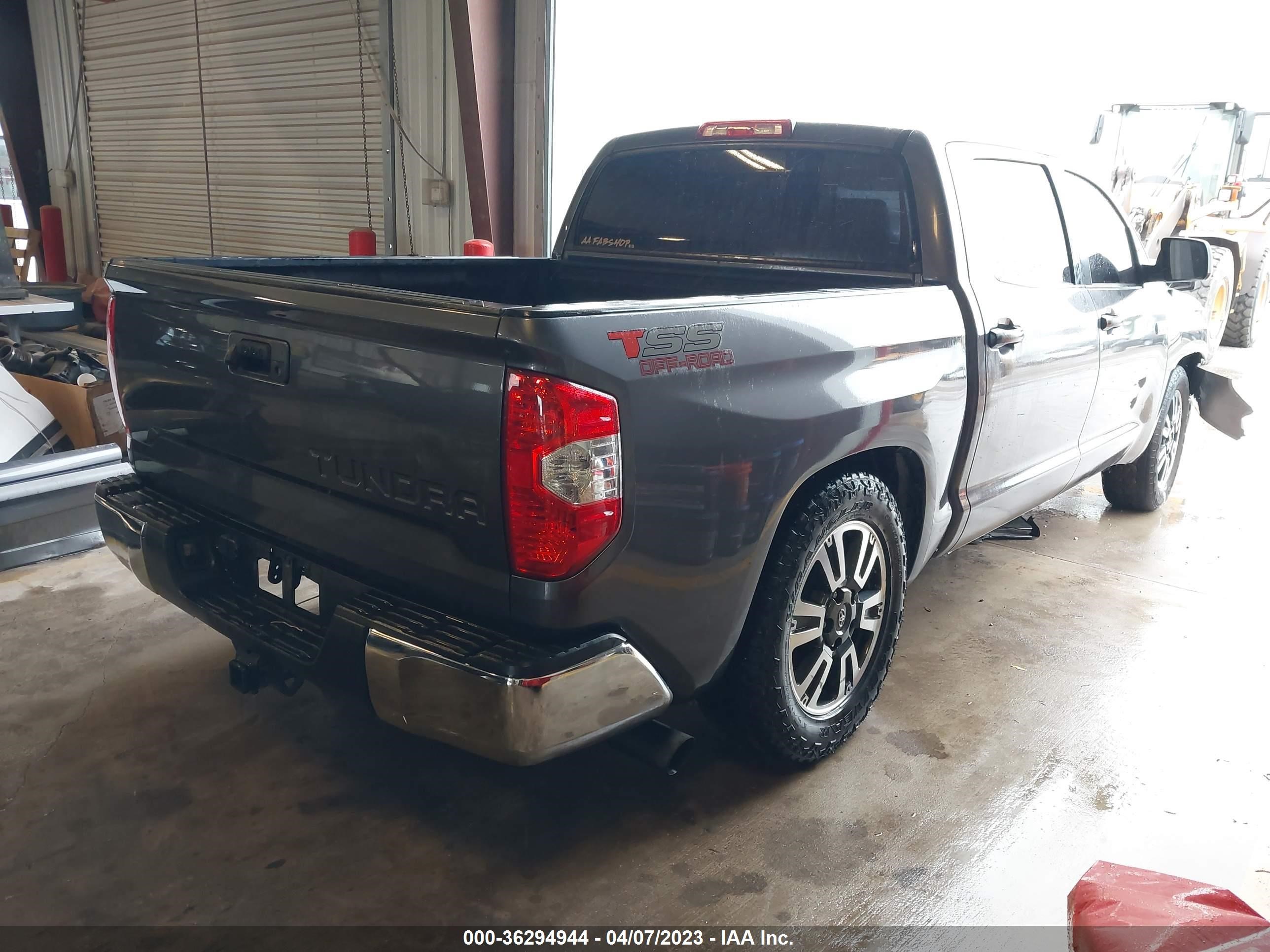 Photo 3 VIN: 5TFEW5F1XGX209135 - TOYOTA TUNDRA 