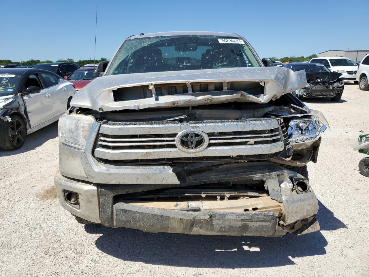 Photo 4 VIN: 5TFEW5F1XHX215065 - TOYOTA TUNDRA 