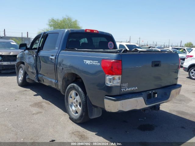 Photo 2 VIN: 5TFEY5F10AX080680 - TOYOTA TUNDRA 