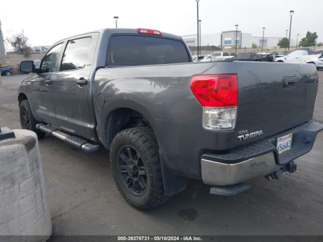 Photo 2 VIN: 5TFEY5F10CX131842 - TOYOTA TUNDRA 