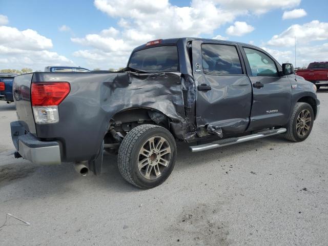 Photo 2 VIN: 5TFEY5F10DX141918 - TOYOTA TUNDRA CRE 