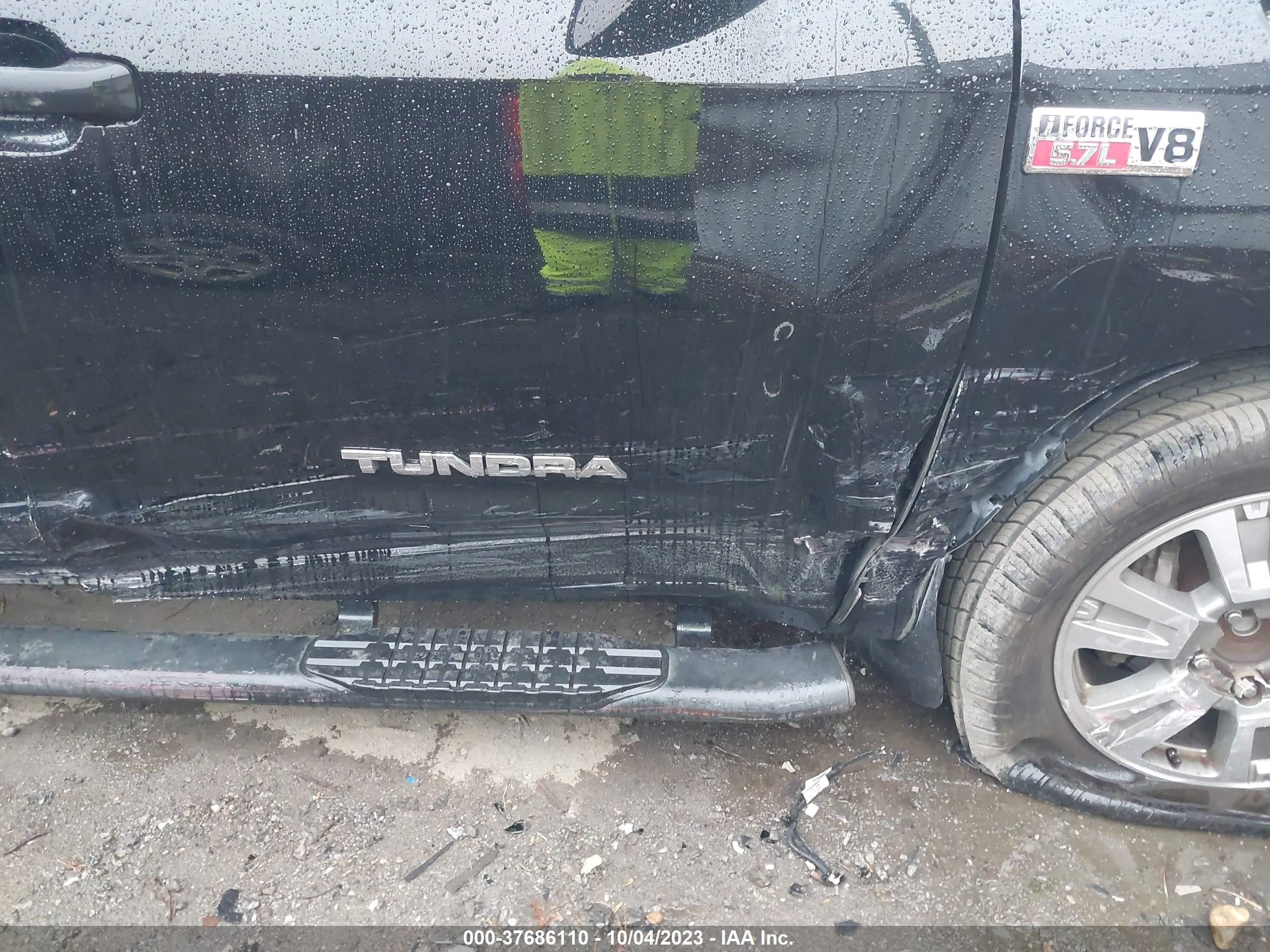 Photo 5 VIN: 5TFEY5F10DX142826 - TOYOTA TUNDRA 